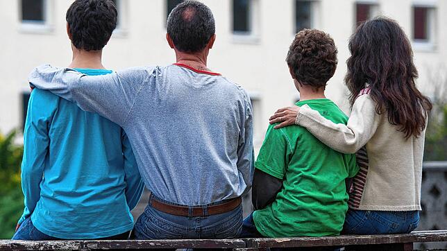 Der Rheinfelden Malermeister Thomas Schneider macht sich für Familiennachzug stark, weil einer seiner Mitarbeiter erwägt, wieder zurück ...