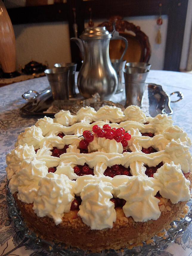 Bild 6: Sommer-Rezept zum Nachbacken: Johannisbeer-Schmandkuchen