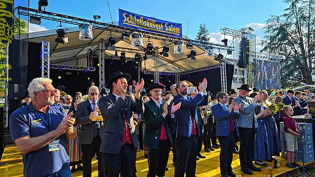 Bild 17: Die schönsten Bilder von der Eröffnung des 45. Salemer Schlossseefest