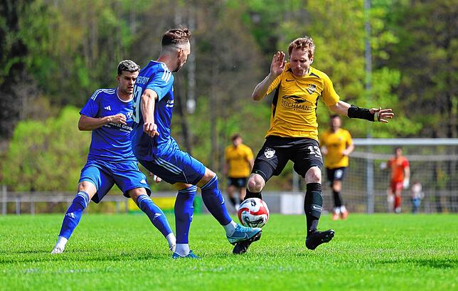 Bild 10: Unsere große Bildergalerie vom 3:0-Sieg des FC Neustadt gegen den FC Gutmadingen