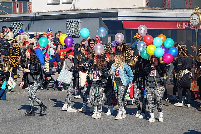 Bild 4: Bonndorf durch Zeit und Raum: Alle Bilder vom Fasnachtsumzug 2025