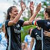 Freude über Ligaverbleib: Karlien Tits, Anna-Lisa Butowski und Stefanie Meisch (von links) dürfen sich über den nachträglichen Verbleib ...
