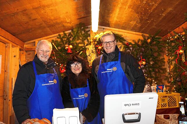 Bild 4: Besucheransturm auf dem Weihnachtsmarkt in der Ravennaschlucht
