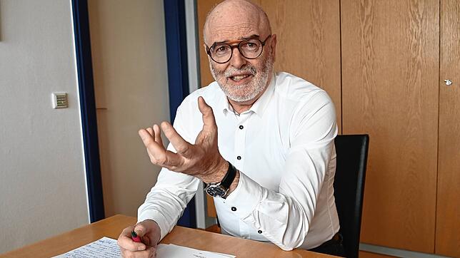 Bürgermeister Rainer Stolz im Gespräch mit der Stockacher SÜDKURIER-Redaktion.