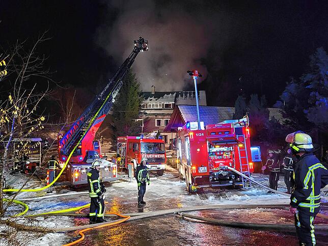 Bild 3: Brand im Hotel Walkenmühle in Bonndorf - die Bilder