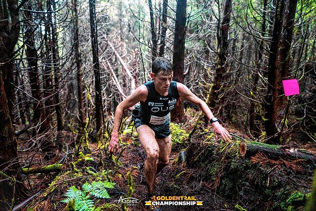 Der Stockacher Benedikt Hoffmann auf der ersten Etappe der Golden Trail Championship auf den Azoren.