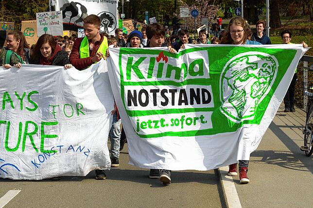 (Archivbild) Auf der Fridays-for-Future-Demo am 12. April 2019 in Konstanz wurde gefordert den Klimanotstand auszurufen. Nicht einmal ...