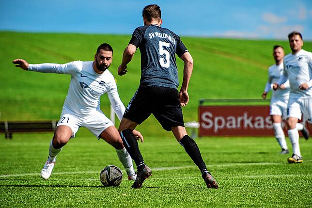 Bild 18: SV Waldhaus besiegt den SV Rheintal glatt mit 4:0 &ndash; und wir haben Bilder!