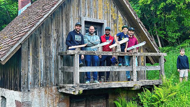 Das Siegerteam mit dem Einzelsieger im Funwettbewerb mit (von links) Andreas Hirt, Dirk Fehrenbach, Florian Dold mit Sohn Nick und ...