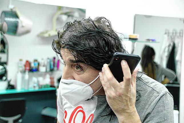 Bild 13: Wir haben die Haare (endlich) wieder schön: So glücklich sind Konstanzer über die Öffnung der Friseursalons und das Ende des haarigen Wildwuchses