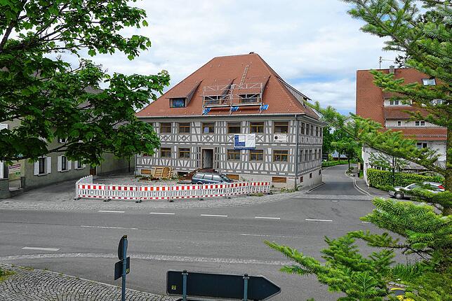 Vor einigen Jahren wurde das Gebäude komplett saniert. Seitdem hat es mehrere Pächterwechsel gegeben.