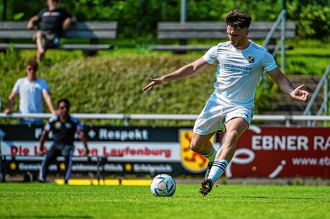 Bild 41: SV 08 Laufenburg kassiert 2:4-Niederlage gegen den SC Wyhl &ndash; und wir haben Bilder!