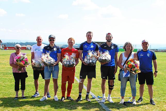 Bild 8: FC Schlüchttal feiert Meistertitel mit 5:0-Sieg gegen den FC Grießen &ndash; und wir haben Bilder!
