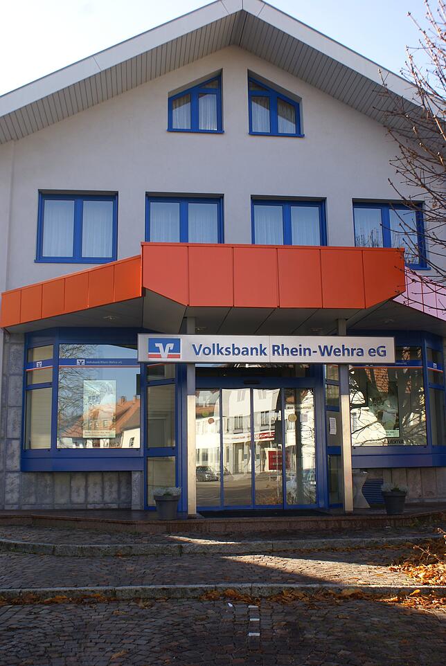 Ebenso die Volksbankfiliale in Görwihl.