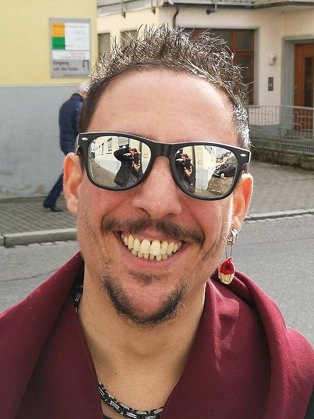 ...die Tradition gepflegt wird.&ldquo;Abdelkader Benarbia, Aufen