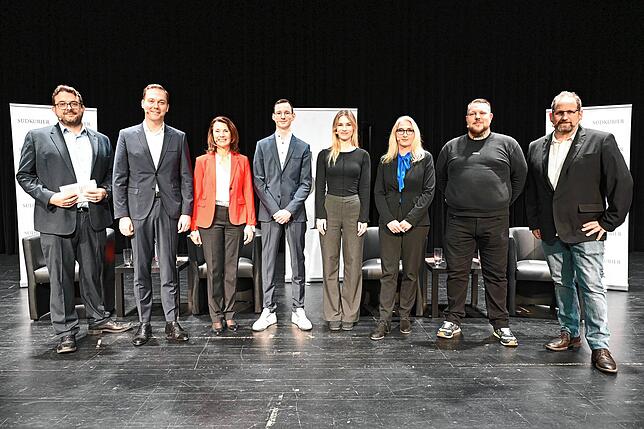 Bild 3: Podiumsdiskussion zur Bundestagswahl: Bilder aus der SÜDKURIER-Wahlarena in der Stadthalle Waldshut