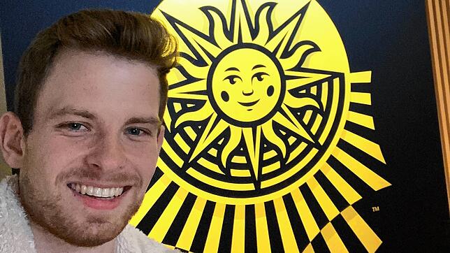 Tim Kriegler hat&lsquo;s geschafft und seinen ersten Vertrag mit dem weltbekannten Cirque du Soleil, dem Zirkus der Sonne, in der Tasche.