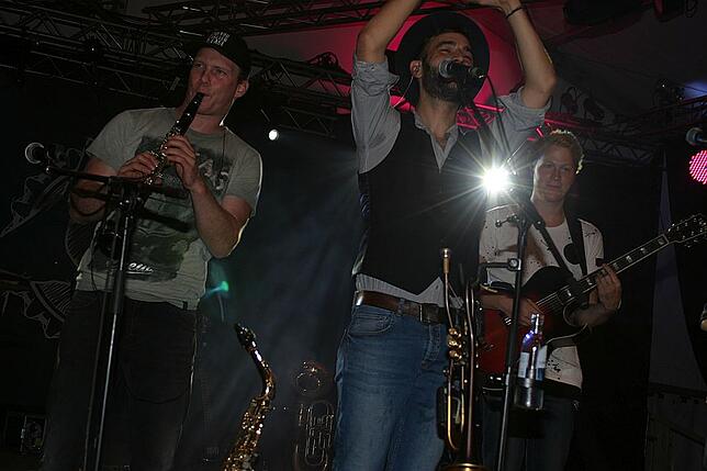 Bild 25: Bilder: Erntedankfest in Weiler startet mit einer großen Party