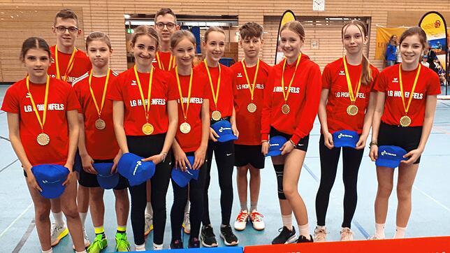 Erfolgreicher Nachwuchs: Das U14-Team der LG Hohenfels mit (von links) Malea Gampp, David Murschel, Linus Buntru, Kiara Wasmer, Jonas ...