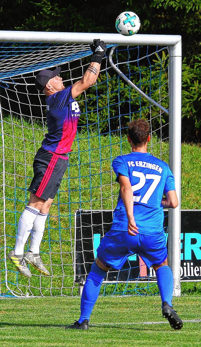 Erinnerungen: Kevin Simanowski, stand vor einigen Jahren im Tor des FC Erzingen. Seine Fähigkeiten als Torhüter kommen ihm künftig beim ...