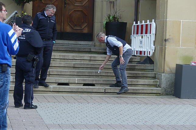Bild 2: Rathausmitarbeiter in Schramberg tätlich angegriffen – Tatverdächtiger vorläufig festgenommen