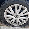 (Symbolbild) Die Reifen eines VW Up wurden in der Unterseestraße bei der Reichenau zerstochen, unser Bild zeigt einen ähnlichen Fall aus ...