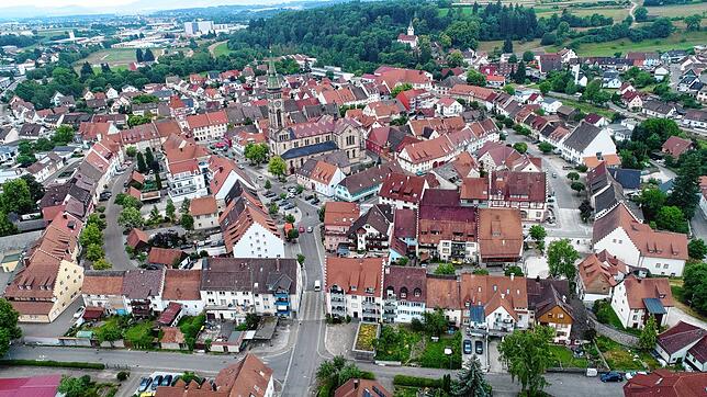 Der Bräunlinger Stadtkern aus der Vogelperspektive: Die Altstadt soll künftig mit Nahwärme versorgt werden. Bild: Roger Müller