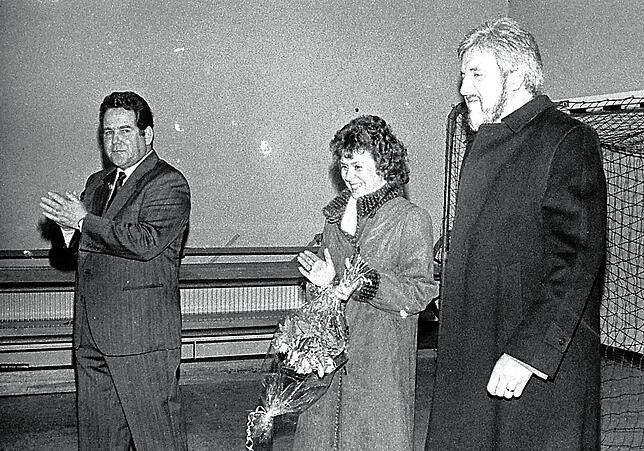 Von links: Franz Moser, Ingrid Veit und der neue Bürgermeister Hans Veit.