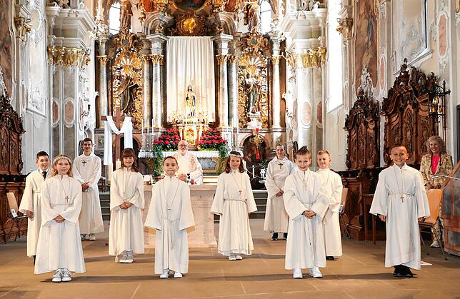 Die zweite Gruppe der Kinder ging am Samstagnachmittag zum Tisch des Herren.