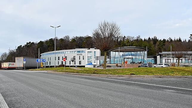 (Archivbild) An der Rastanlage Hegau-Ost kontrollierten die Bundespolizisten ein Fahrzeug mit Schweizer Kennzeichen.