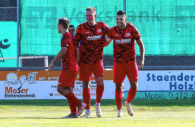 Bild 6: FV Walbertsweiler-Rengetsweiler gewinnt Duell mit TuS Immenstaad. Die besten Bilder!