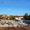 Seit Mai wird an der Regenerstraße im Windhag gebaut, inzwischen ist die Baugrube ausgehoben und für den ersten Bauabschnitt wurde mit ...