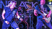 Bei Aeonblack kamen alle Hardcore-Metalfans in der Raitbacher Halle voll auf ihre Kosten. In Kürze soll das fünfte Album erscheinen. ...