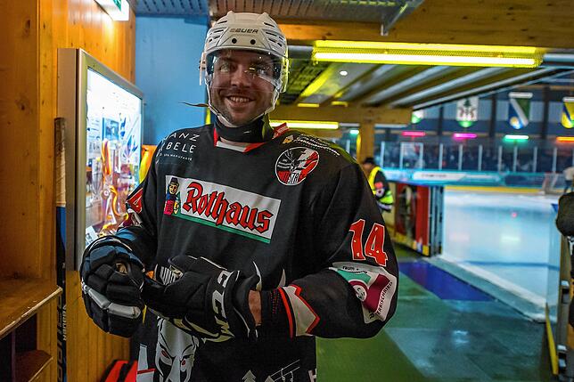 Bild 42: EHC Herrischried verliert 1:11 gegen den EHC Laufen – und wir haben Bilder!