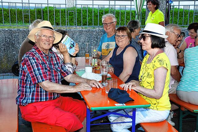 Bild 8: So schön war es auf dem Schweizer Feiertag in Stockach