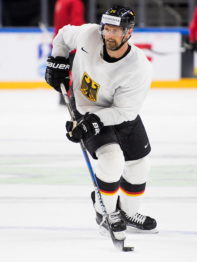Für die Nationalmannschaft hat der NHL-Profi Seidenberg 63 Spiele absolviert und vier Tore geschossen.
