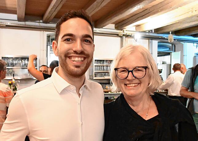 Christoph Stolz mit seiner Mutter Gudrun.