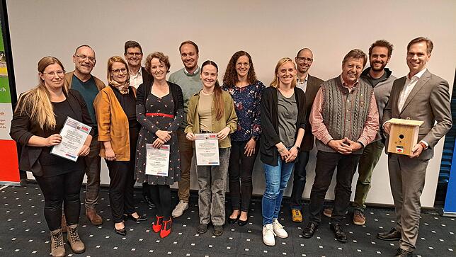 Die Gewinner aus dem Bereich Bad Säckingen (von links): Kathrin Waßmer-Zimmermann, Markus Vonberg, Redakteur Bad Säckingen, Jennifer ...