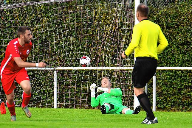 Bild 28: FC Wallbach sichert sich ein 2:2 gegen den FC Schönau &ndash; und wir haben die Bilder!