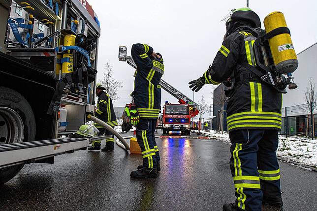 Bild 10: Großbrand bei Medizintechnikfirma in Meßkirch