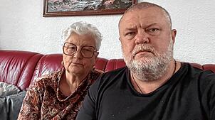 Klara und David Rembe benötigen für die Abwicklung der Nachlassangelegenheiten nach dem Tod ihres Ehemannes beziehungsweise Vaters eine ...
