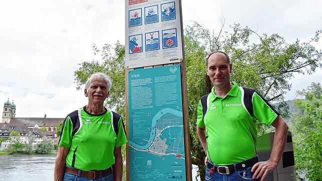 Am Rheinufer bei Stein wurden Warntafeln angebracht, die über das richtige Verhalten beim Schwimmen im Fluss informieren. Initiiert ...