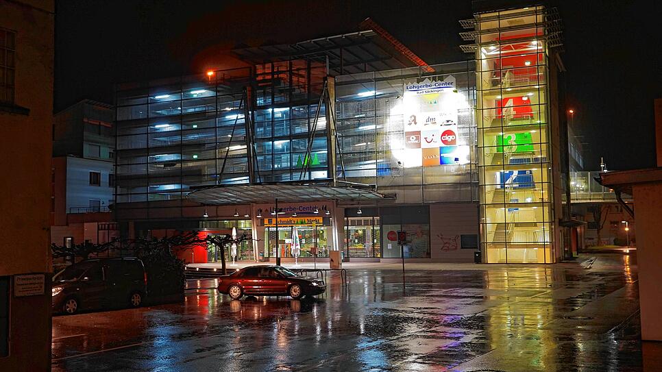 Bad Säckingen in einer Lockdown-Nacht – ohne Fußgänger – kaum Autos. Wie leergefegt.