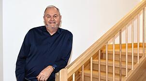 Im Interview zum Jahreswechsel beantwortet Mönchweilers Bürgermeister Rudolf Fluck Fragen zu kommunalplitischen Themen und ...
