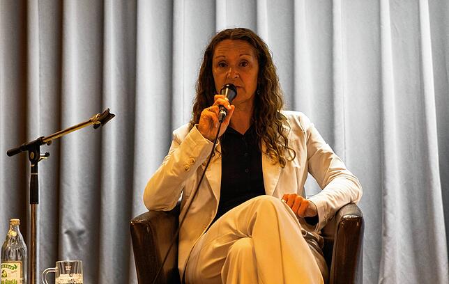 Bild 10: Alle Bilder der Veranstaltung und den KandidatInnen der SK-Podiumsdiskussion in Daisendorf