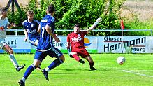 Schlusspunkt: Alija Kapidzija verabschiedete sich gegen den FC Erzingen mit zwei Toren – hier zum 4:0-Endstand – vom Murger Publikum und ...