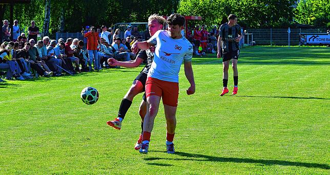 Bild 23: SV Jestetten gewinnt Kellerderby mit 2:1 gegen den FC Hochrhein – und wir haben Fotos!