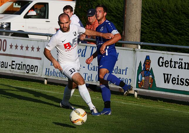 Bild 25: FC Erzingen müht sich in der Verlängerung zum 3:2-Pokalsieg beim Lokalrivalen FC Geißlingen &ndash; und wir haben Bilder!