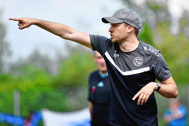 Bild 14: Der FC Radolfzell gewinnt gegen den FC Pfaffenweiler klar mit 5:0 – und wir haben die Fotos!