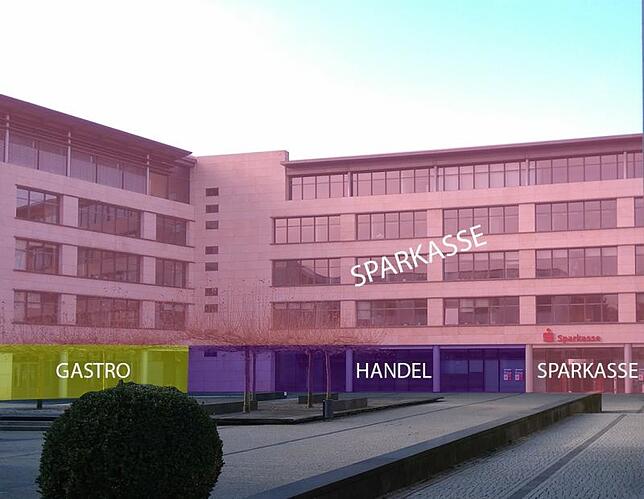 Friedrichshafen, Charlottenstraße: Hier wird künftig der alleinige Verwaltungssitz der Sparkasse Bodensee sein. In nicht benötigte ...